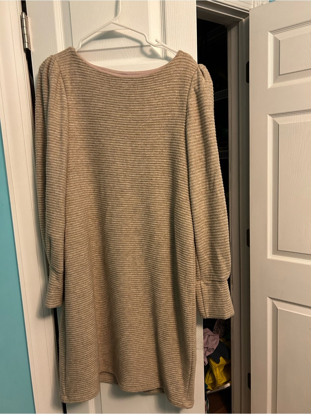 julia jordan Tan Ribbed Knit Long-Sleeve Shift Dress